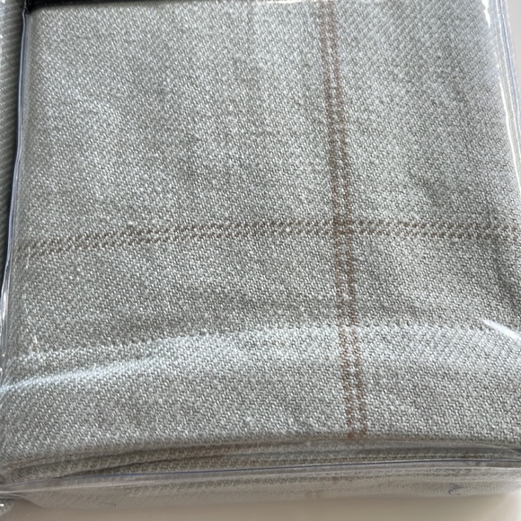 Ralph Lauren Black Label Julianne European Sham Set. - Picture 2 of 7